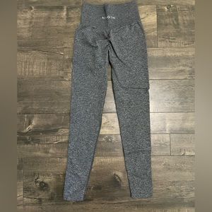 NVGTN Scrunch Seamless Leggings